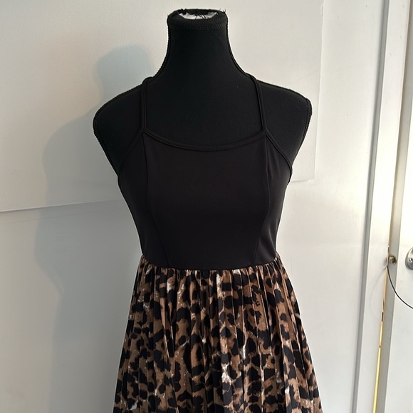 Beautiful dress bought from SHEIN size XS - Picture 3 of 6